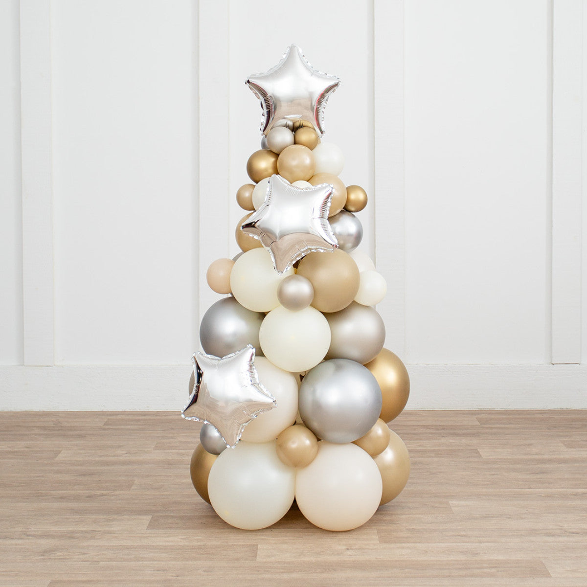 Starlight Balloon Christmas Tree