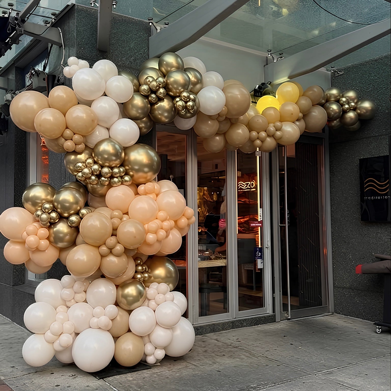 Large Entrance Balloon Garland