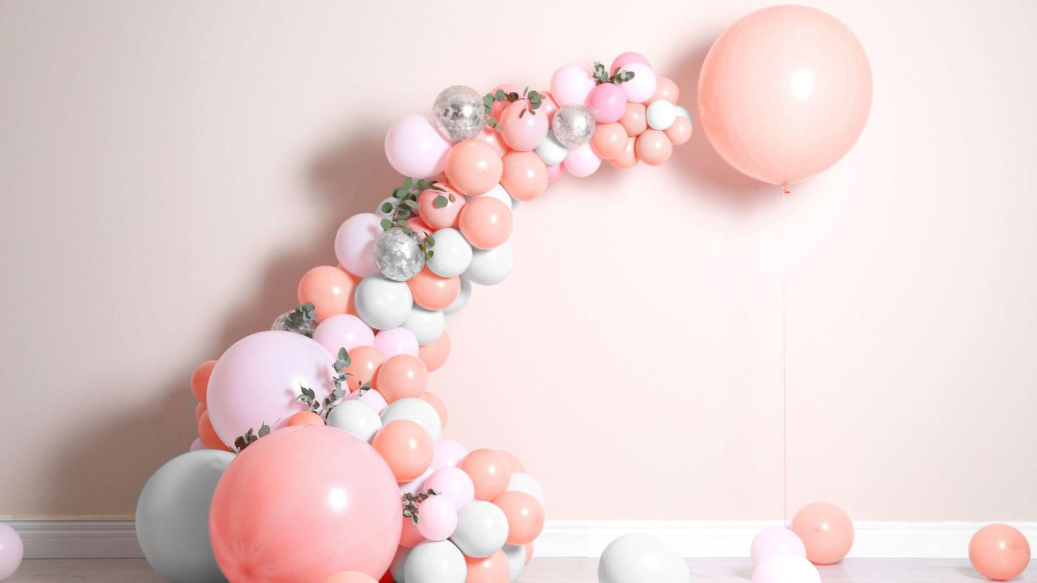 Balloon Garland vs. Balloon Column Comparison