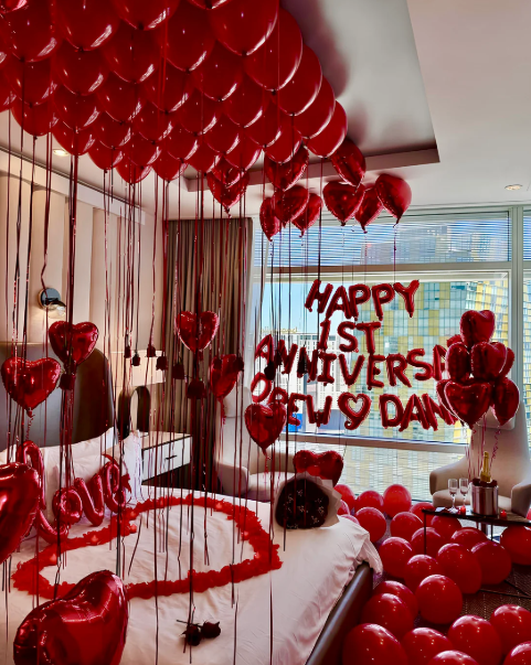 LOVE ROOMS