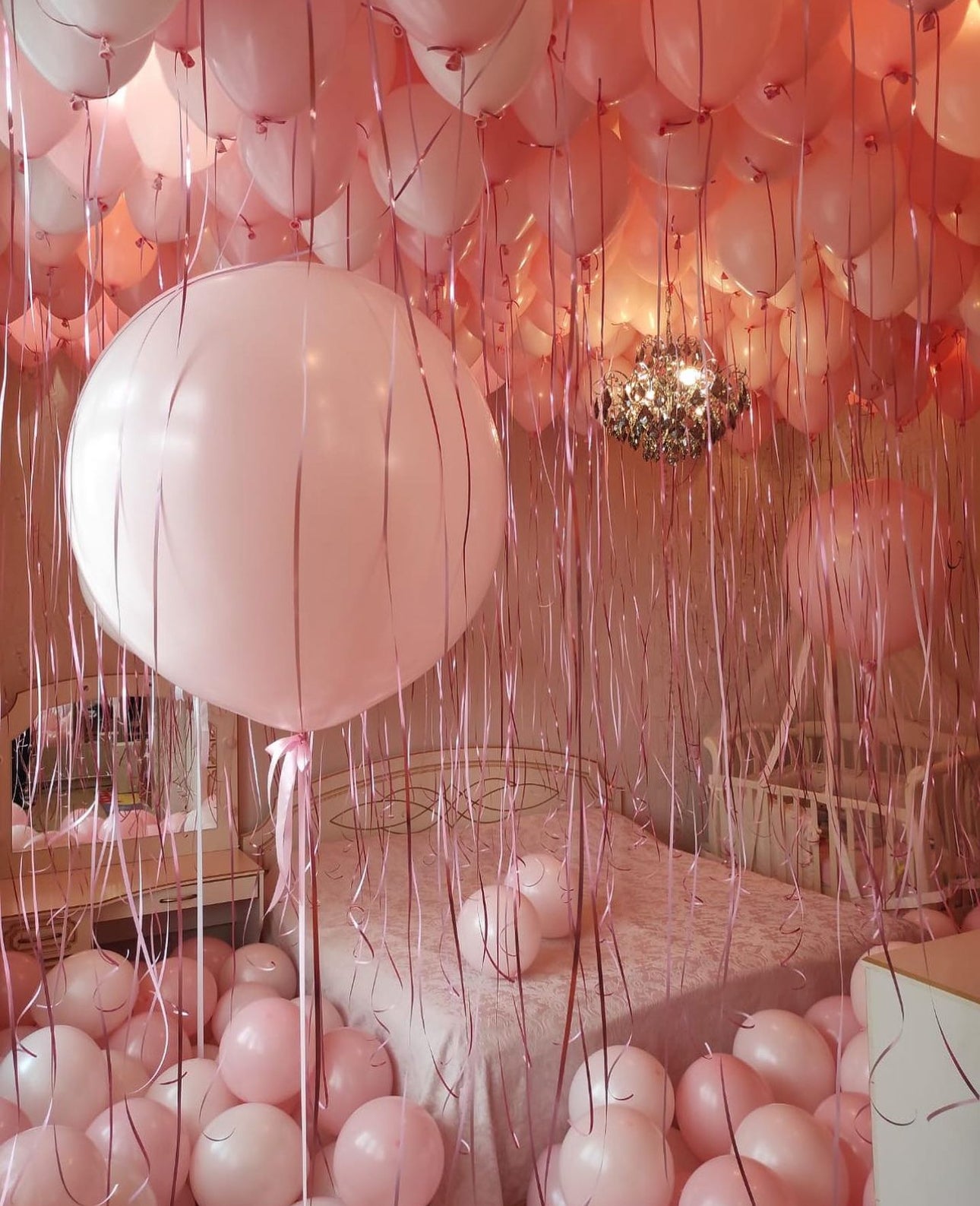 Birthday balloon room decoration