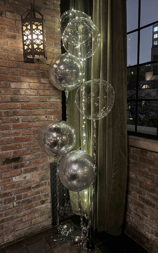 5 LED & Silver Centerpiece Christmas & NYE Balloons