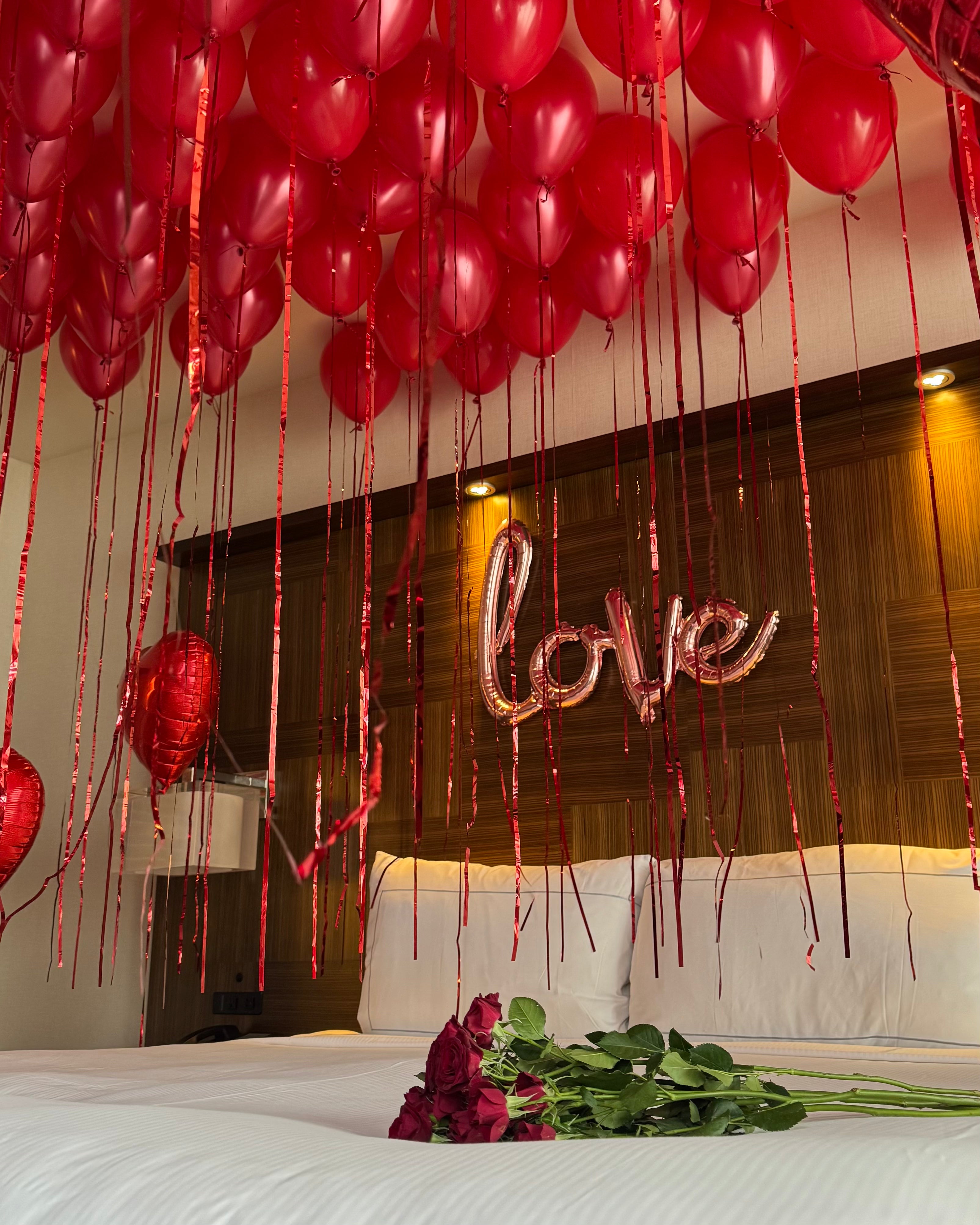 Roses & Balloons Room Set (Customized)