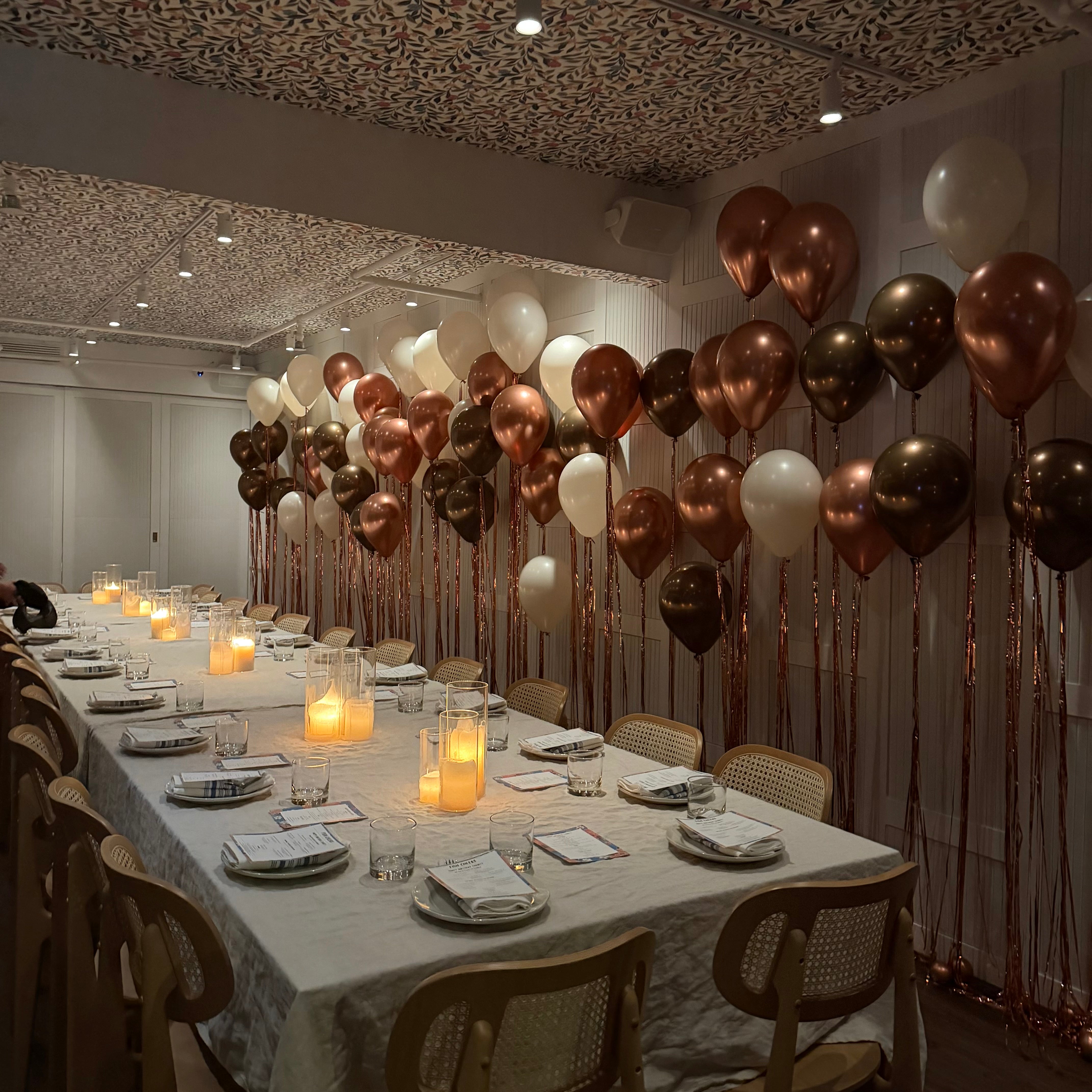 Floating Balloon Wall (100 balloons)